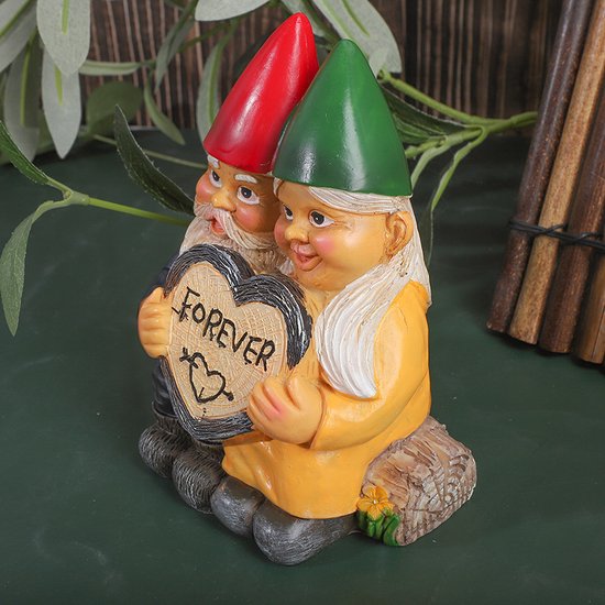 Romantische Kabouters met 'Forever' Hart - Charmante Tuindecoratie- Hars Tuinbeeldje10*6,5*13,5cm