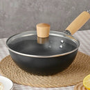 Traditionele Smeedijzeren Wokpan 20 cm met Deksel - Visgraat Non-Stick Coating - Geschikt voor Inductie, Gas, Elektrisch en Keramisch Koken