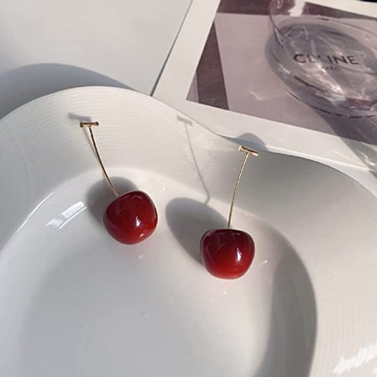 Betoverende Rode Kersen Oorhangers - Vrouwen Oorbellen - Lichtgewicht & Comfortabel