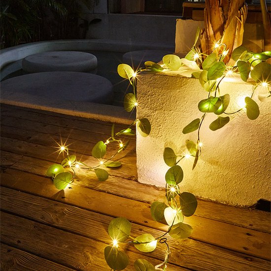 Xtraworks-LED lamp op zonne solar lichtslingers Eucalyptus 10 meter 100 lampen