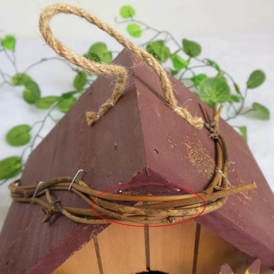 Houten Vogelhuisje met Bloem en Vlinder – Tuindecoratie