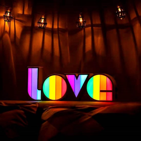 LED LOVE letterlamp - USB/batterij, kleurrijk