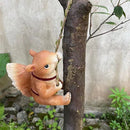 Klimmende Eekhoorn met Schoudertas Decoratieve Hanger-Weerbestendig, Gedetailleerd Handwerk 11*14*17cm