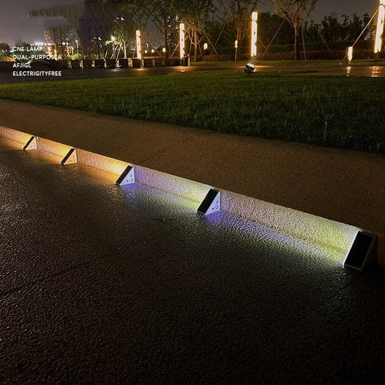 2 stuks Solar Trapverlichting Driehoekig 13 LED – Warm Licht – 2 stuks – Aluminium – Weerbestendig – Energiezuinig
