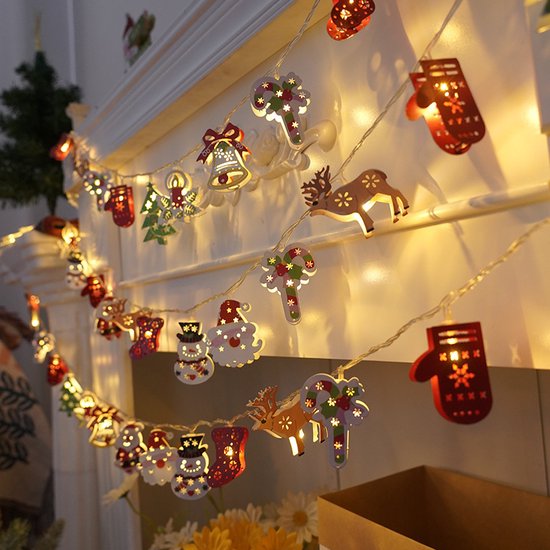 1.5M Kerst Lichtsnoer met 10 IJzeren Figuren op Batterij– Warm Wit Licht – Rendieren, Kerstbomen & Sneeuwmannen – Feestelijke IP42 Decoratie
