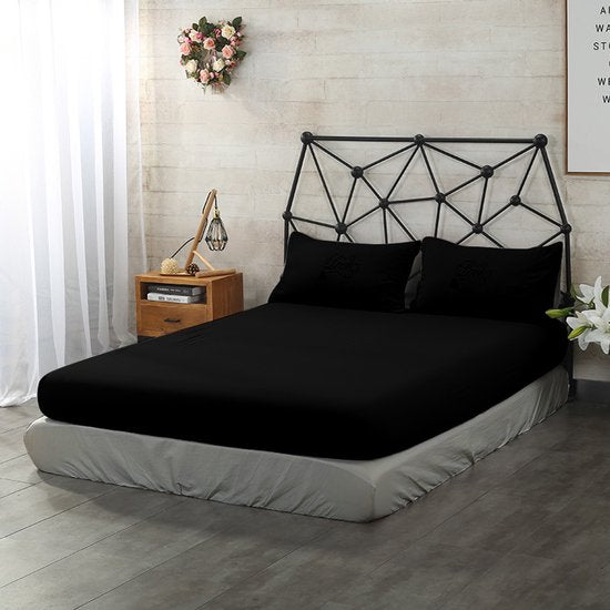 Matrashoes - Ademend & Antibacterieel - Waterdicht - Bescherm uw matras tegen vloeistoffen & allergieën - 140x200x30 cm - zwart