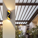 Xtraworks - Moderne Wandlamp - Voor binnen of buiten - waterdicht - LED - Zwart en goudkleurig