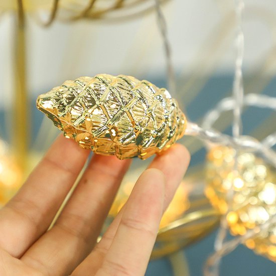 Kerstverlichting Gouden Dennenappels op Batterij – 2 Meter Lichtketting met 10 Sfeervolle Lampjes-Sfeervolle Feestdecoratie- Warm Wit Licht-goud