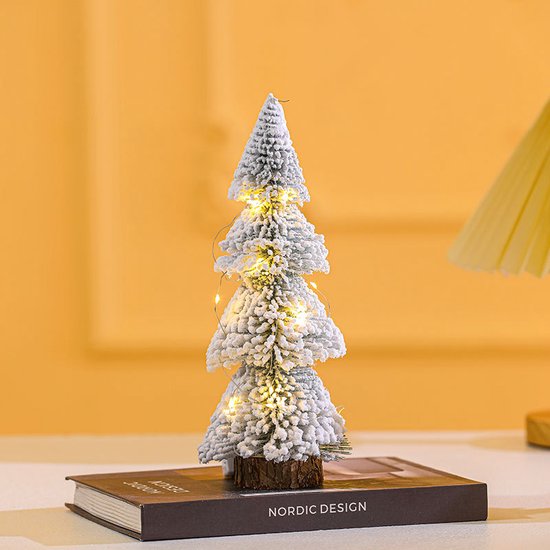 4 stuks Mini Kerstbomen met Sneeuweffect en Warmwit LED Licht – Stijlvolle en Natuurlijke Kerstdecoratie met 3 Meter Lichtsnoer-wit