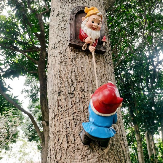 Klimmende Kabouters- Een Magisch Tuinornament en Creatief Ge