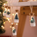 Kerst Wensfles Lichtslinger op Batterij - 2 Meter LED Sfeerverlichting met 10 Glazen Flesjes, Mini Kerstbomen en Sneeuweffect - Warm Wit Licht