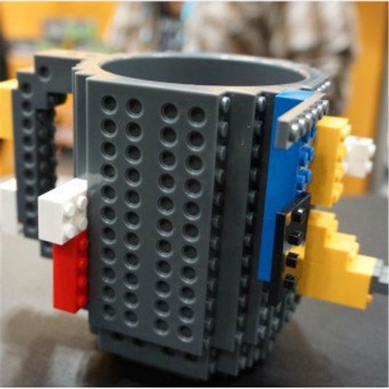 Build on Brick Mug - grijs - 350 ml - bouw je eigen mok met bouwsteentjes - BPA vrije drinkbeker cadeau voor kinderen of volwassenen - koffie thee limonade of andere dranken - pennenbeker - creatief accessoire voor op bureau