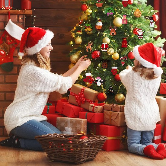 2 set van 12-delige Houten Kersthangers – Snoeptrein & Snoephuisjes in Kleurrijk Design-Unieke Hangdecoratie voor Kerstboom en Cadeaus