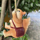 Klimmende Eekhoorn met Schoudertas Decoratieve Hanger-Weerbestendig, Gedetailleerd Handwerk 11*14*17cm