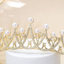 Luxe Koninklijke Tiara met Witte Parels en Sprankelende Kristallen-Goud Kroon voor Speciale Gelegenheden