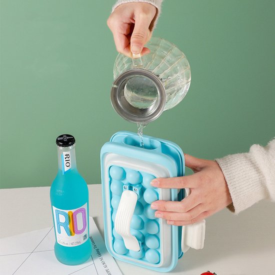 Duurzame ijsblokjesvorm - 36 hemelsblauwe blokjes