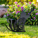 Metalen tuinsteker-zwarte kat met bloem silhouet en vangt een vlinder-29.2x30cm