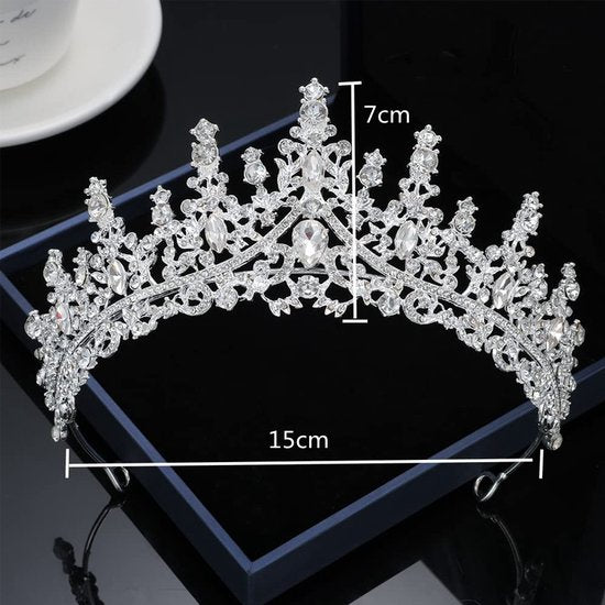 zilveren Tiara Diadeem Haarsieraad -Elegant en Duurzaam - Geschikt voor Verschillende Gelegenheden