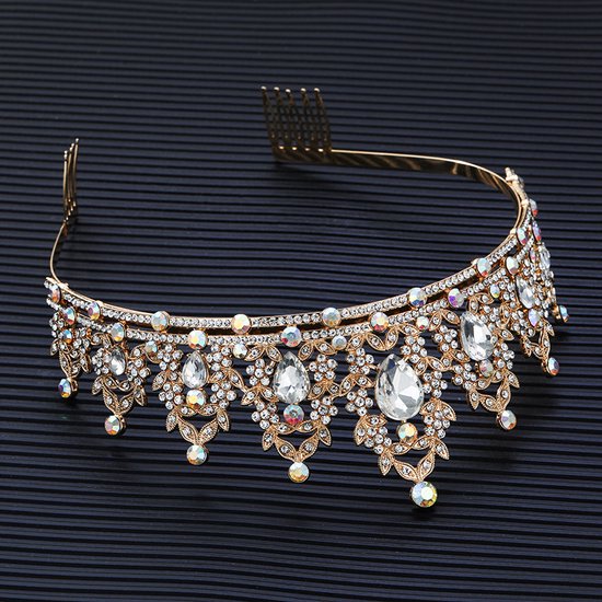 Luxe Gouden Kroon met Witte Diamanten voor Feesten