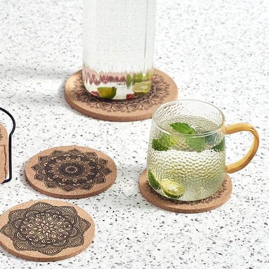 12 stuks Kurken Onderzetters met houder voor Glazen met Mandala-Prints - Stijlvolle en Natuurlijke Bescherming voor Uw Tafel - Rond - Duurzaam - Antislip - Hittebestendig
