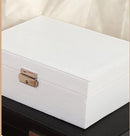 Sieradendoos wit met meerdere vakken en vergrendeling