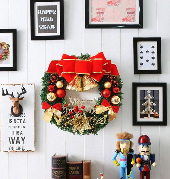 Kerstkrans – Klassieke Decoratie met Rode Strikken, Klokken en Gouden Accenten-Ø30 cm