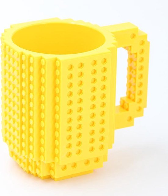 Build on Brick Mug - geel - 350 ml - bouw je eigen mok met bouwsteentjes - BPA vrije drinkbeker cadeau voor kinderen of volwassenen - koffie thee limonade of andere dranken - pennenbeker - creatief accessoire voor op bureau -HnD