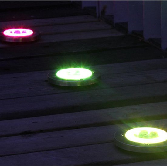 Tuinverlichting met 4 spots - LED, lichtsensor - RGB kleuren