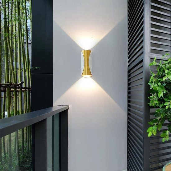 Buitenwandlamp met LED 12W Warmwit Licht (wit en goud)